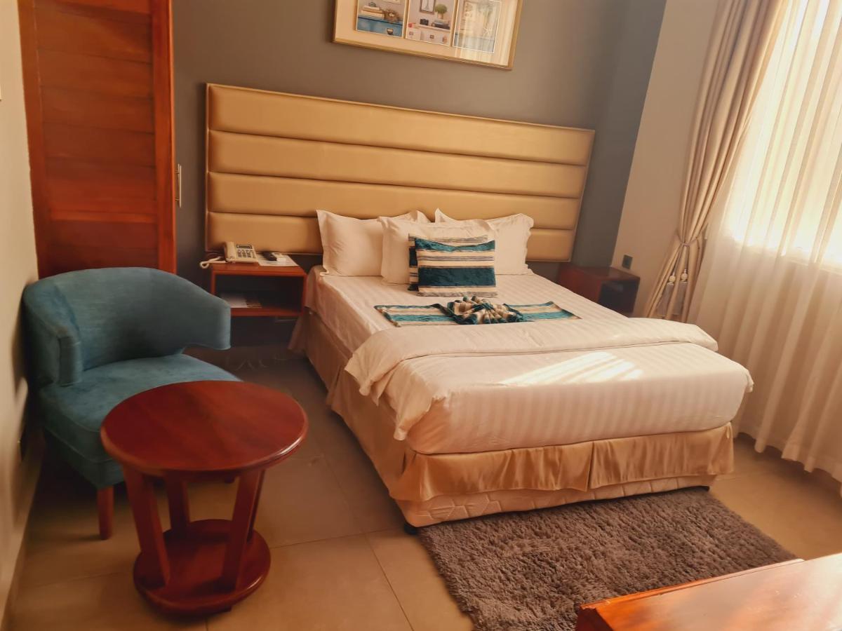 Meridian Ca Hotel Dar-es-Salaam Eksteriør bilde