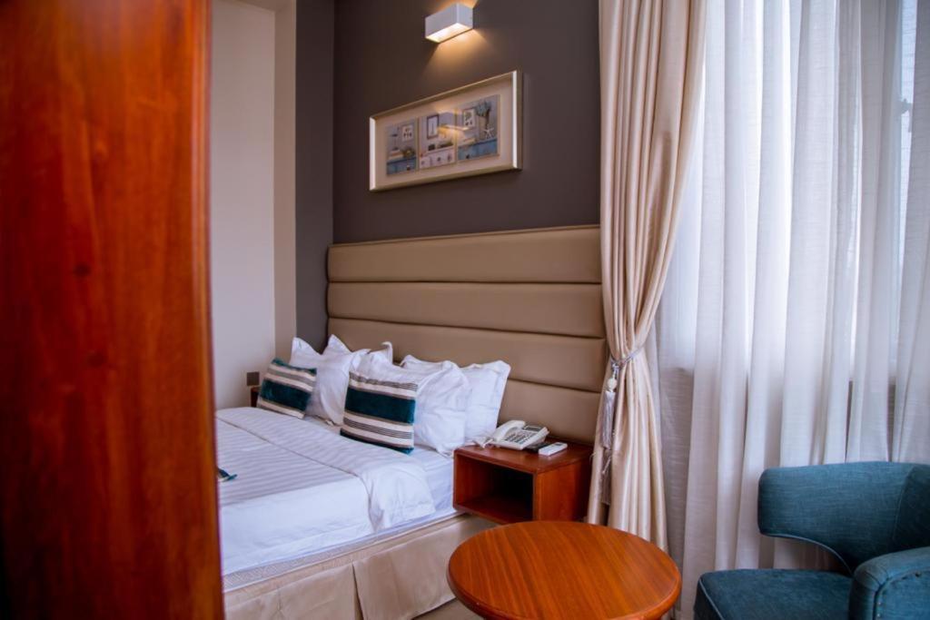 Meridian Ca Hotel Dar-es-Salaam Eksteriør bilde